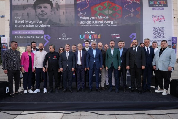 Akdeniz Rüzgarıyla Sanat Yolculuğu! Antalya Kültür Yolu Festivali Başladı